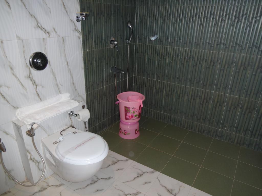 Hardik Resort Орча Стая снимка